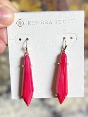 Pink Kendra Scott Earrings NWT